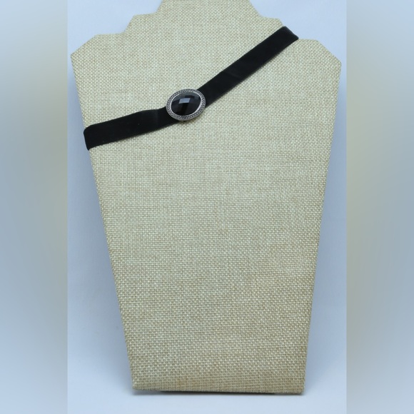 (3 for $30) Black velvet ribbon choker with a black glass pendant. - Picture 2 of 4
